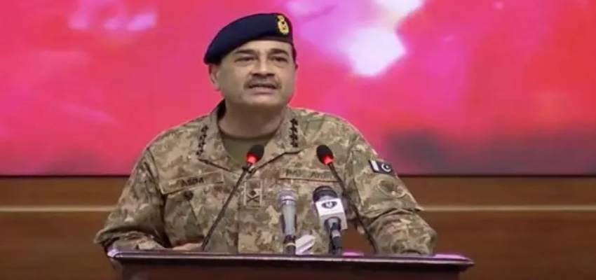 
							आसिम मुनीर का नया प्रोपेगैंडा...भारत के खिलाफ खेला धार्मिक कार्ड, बोले - अल्लाह की मदद मिली...