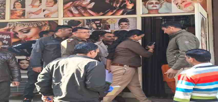 
							HARYANA NEWS: रोहतक में ब्यूटी पार्लर संचालिका की गला रेत कर हत्या, सगे भाई पर लगा हत्या का आरोप