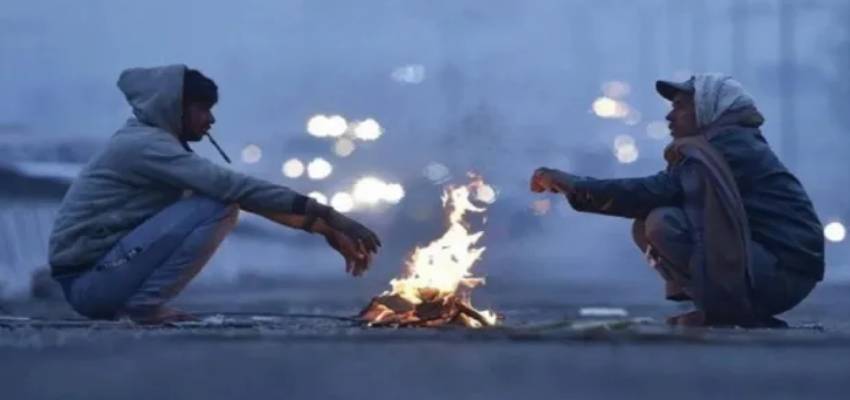 Weather Update: दिल्ली में ठंड ने तोड़े सारे रिकॉर्ड...तापमान 3 डिग्री से नीचे, UP-हरियाणा में भी बढ़ी सर्दी की मार