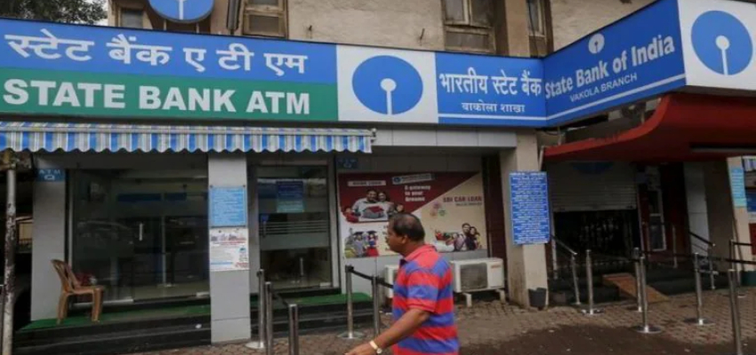 एसबीआई ने किया बड़ा फैसला, बढ़ाए ATM ट्रांजेक्शन चार्ज, समीक्षा के बाद किया गया बदलाव