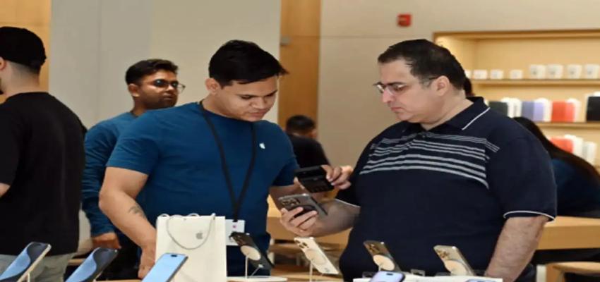 
												ऐपल ने जारी किया नया सिक्योरिटी अपडेट, आईफोन यूज़र्स  को जारी की चेतावनी