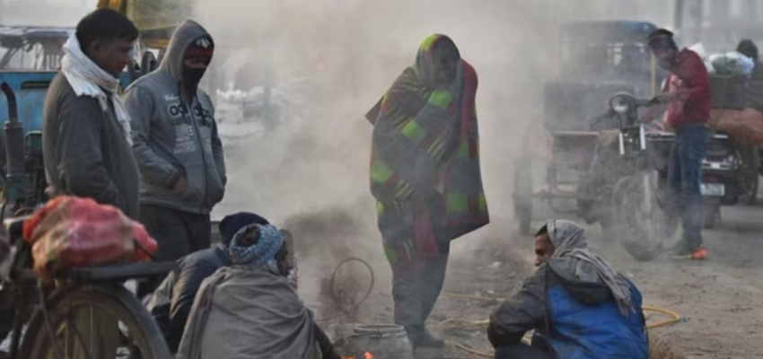 उत्तर भारत में ठंड का कहर,  दिल्ली में टूटे सभी रिकॉर्ड , पड़ रही है कड़ाके की ठंड