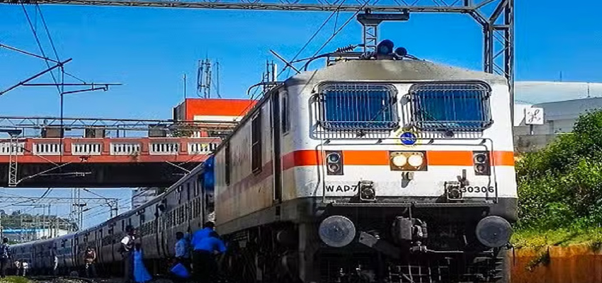 अब हिसार तक जाएगी इंदौर-दिल्ली सुपरफास्ट, रेल मंत्रालय ने दी रूट विस्तार को मंजूरी