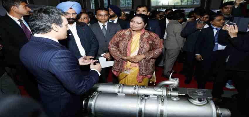 दिल्ली में स्टार्टअप्स लाएंगे ‘प्रदूषण मुक्त’ क्रांति, सीएम रेखा गुप्ता ने आईआईटी दिल्ली में प्रदर्शनी का किया शुभारंभ