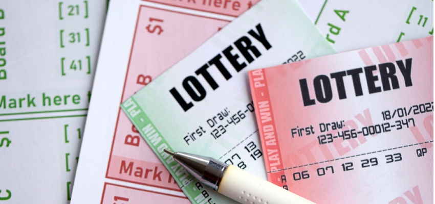 दिहाड़ी मजदूर की चमक गई किस्मत,  बंपर लॉटरी में जीता 10 करोड़ का जैकपॉट