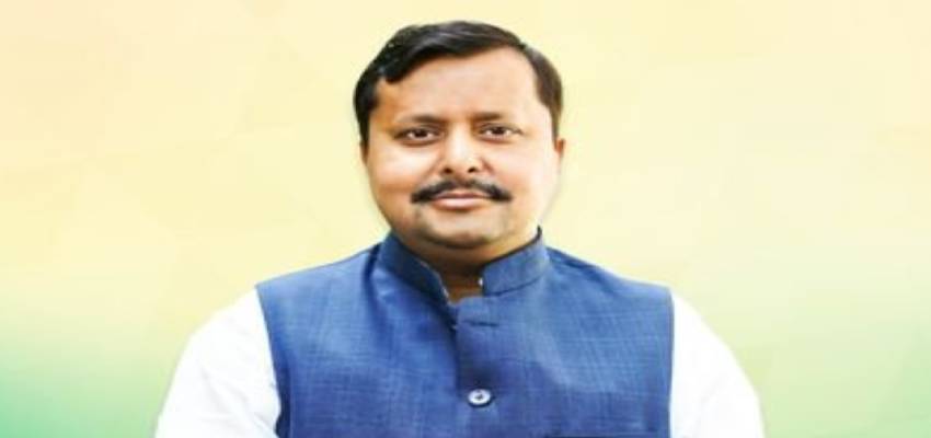 
							Nitin Nabin: सिर्फ एक नामांकन और नितिन नबीन का रास्ता साफ, BJP को मिला नया राष्ट्रीय अध्यक्ष