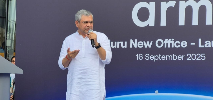 भारत जल्द करेगा अपना खुद का मोबाइल ब्रांड लॉन्च , केंद्रीय मंत्री अश्विनी वैष्णव ने किया ऐलान