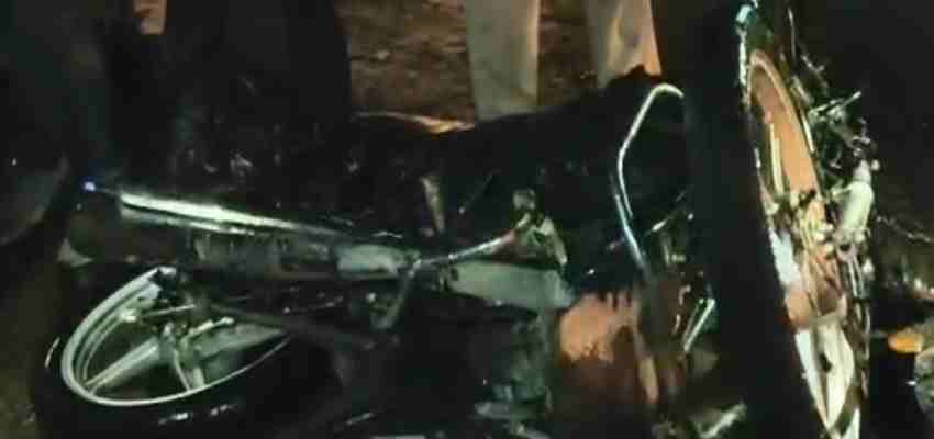 UP NEWS: टंकी फटने से बाइक में लगी भयंकर आग, युवक गंभीर रूप से झुलसा; अस्पताल में मौत