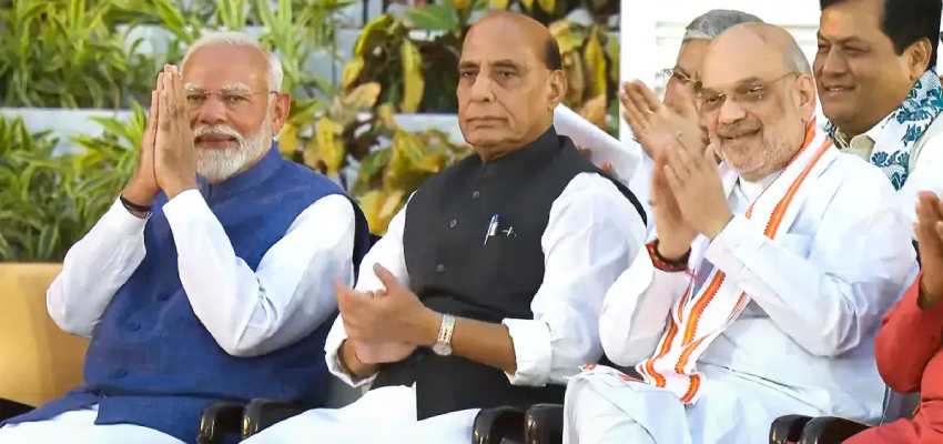 
							अब वंदे मातरम को भी मिलेगा राष्ट्रगान की तरह सम्मान, मोदी सरकार बनाने जा रही है नियम