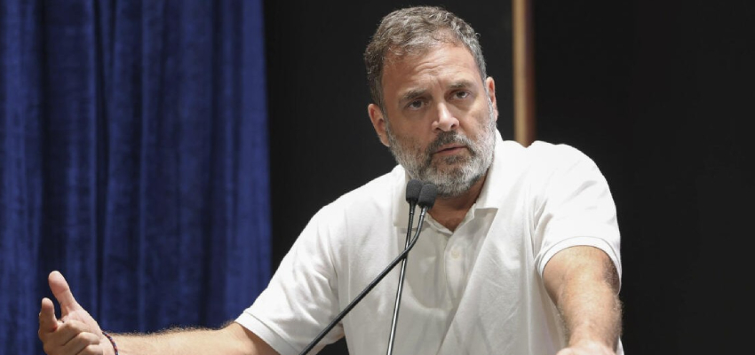 
							गणतंत्र दिवस पर पीछे वाली कतार में बैठे नजर आएने नेता प्रतिपक्ष राहुल गांधी,  कांग्रेस ने जताई कड़ी आपत्ति