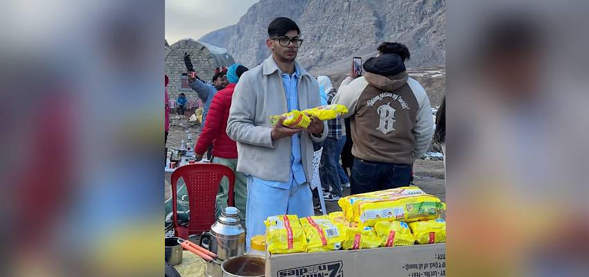 पहाड़ों में मैगी के स्टॉल ने बना दिया मालामाल, कमाई सुनकर उड़ जाएंगे होश