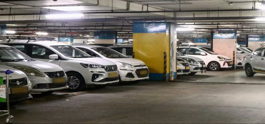 ओला, उबर और रैपिडो पर कैब मिलना मुश्किल! अपनी मांगों को लेकर टैक्सी ड्राइवरों की हड़ताल