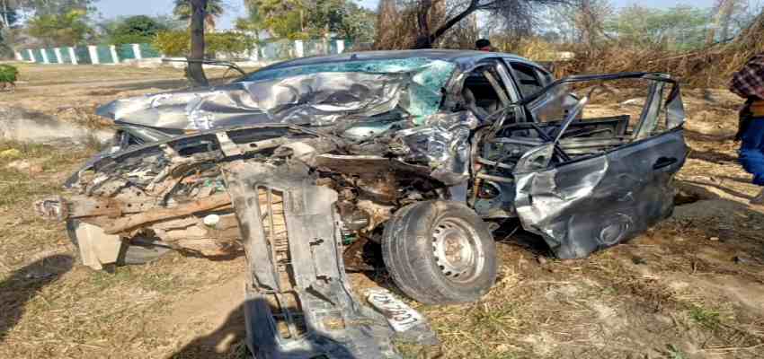 HARYANA NEWS: हांसी में दर्दनाक सड़क हादसा, 2 दोस्तों की मौत, तीसरा गंभीर रुप से घायल