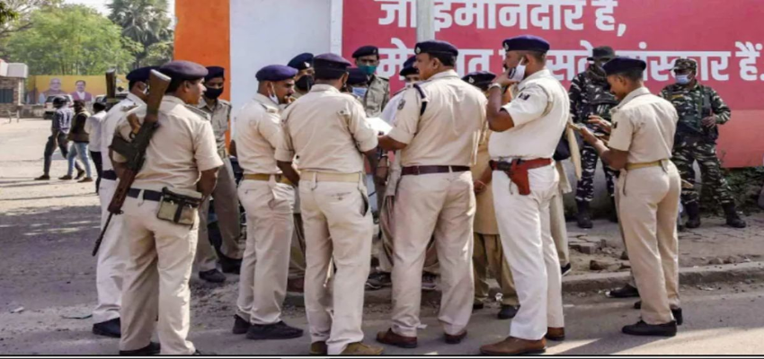 
							Sarkari Jobs: 12वीं पास के लिए बिहार पुलिस में निकली बंपर वैकेंसी, क्या होनी चाहिए योग्यता और कितनी मिलेगी सैलरी
