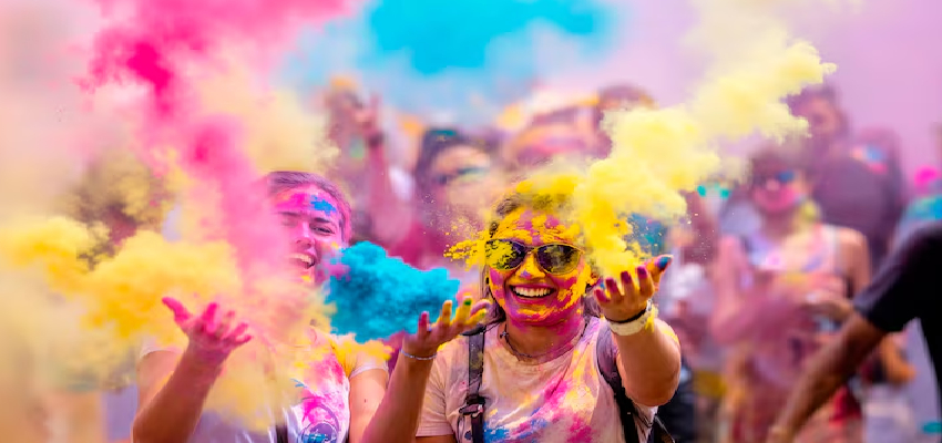 
							Holi 2026: 2 या 3 मार्च कब है होली का सस्पेंस हुआ खत्म, पंडित ने बताया सही मुहूर्त