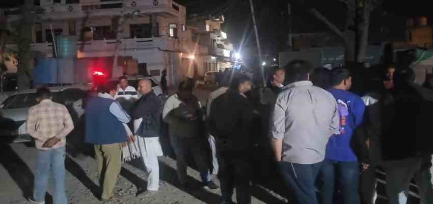 
								HARYANA NEWS: यमुनानगर में सच्चाई दिखाने की मिली सजा, अवैध खनन उजागर करने पर पत्रकारों की बेरहमी से की गई पिटाई