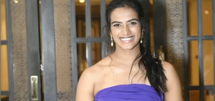 
							US Iran War: दुबई में फंसी थीं पीवी सिंधु, बेंगलुरु लोटकर शेयर किया पोस्ट