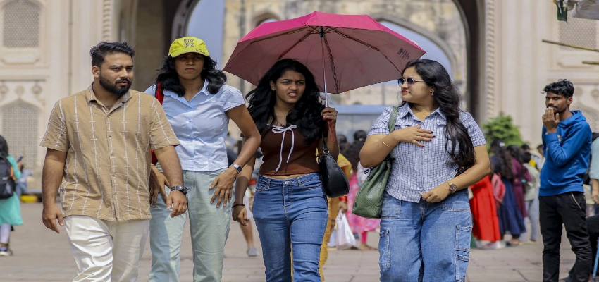 Aaj Ka Mausam: आज इन राज्यों में दिखेगा गर्मी का प्रकोप, क्या बारिश की है संभावना?