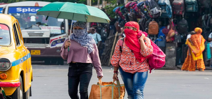 Aaj Ka Mausam: दिल्ली बनी गर्म तंदूर तो UP-हरियाणा में भी चढ़ा पारा, मार्च में ही दिखा गर्मी का असर