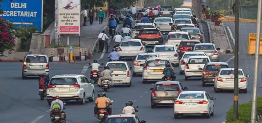 Delhi News: दिल्ली में कमर्शियल वाहनों की एंट्री पर लगेगा ज्यादा चार्ज, अब ट्रक चालकों की जेब होगी ढ़िली