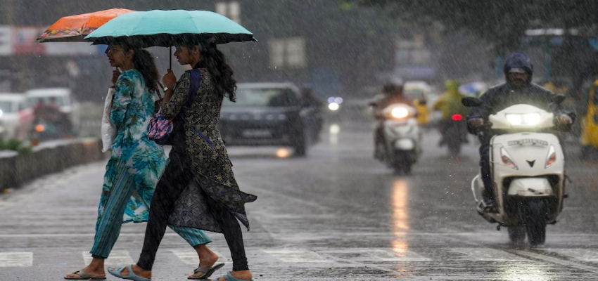 Aaj Ka Mausam: दिल्ली-NCR में सुबह की बारिश से मौसम हुआ सुहाना, 21 राज्यों में तूफान-ओलावृष्टि का अलर्ट