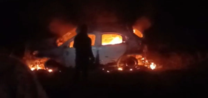 चलती कार बनी आग का गोला! महिला की गई जान; परिजनों ने जताई हत्या की आशंका