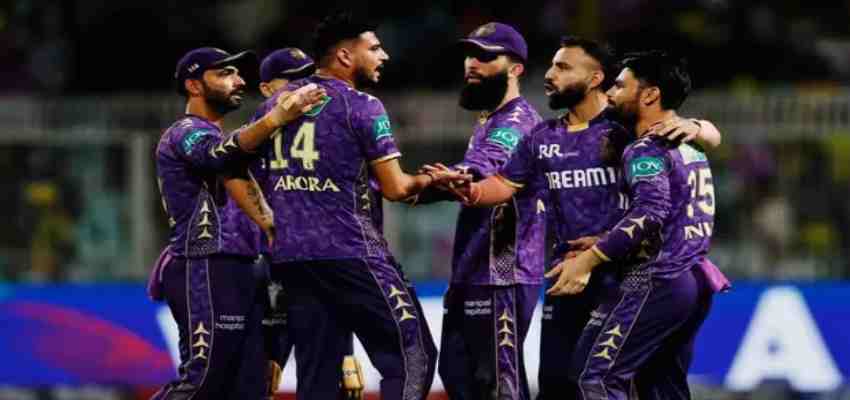 
							Akash Deep Ruled out of IPL 2026: IPL से पहले KKR को डबल झटका, Harshit Rana के बाद दूसरा तेज गेंदबाज आउट