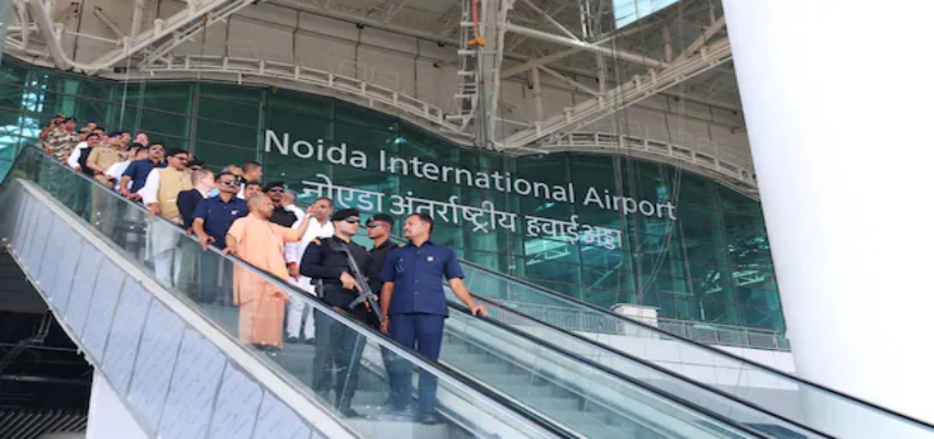 Noida Airport: नोएडा एयरपोर्ट के उद्घाटन की तारीख तय, इन दिन से यात्री विमान में भड़ सकेंगे उड़ान