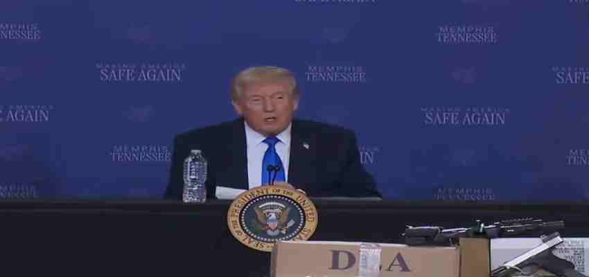 
							ईरान के बीच अमेरिकी राष्ट्रपति ट्रंप ने किया बड़ा दावा, कहा- उनके पास परमाणु हथियार नहीं होगा