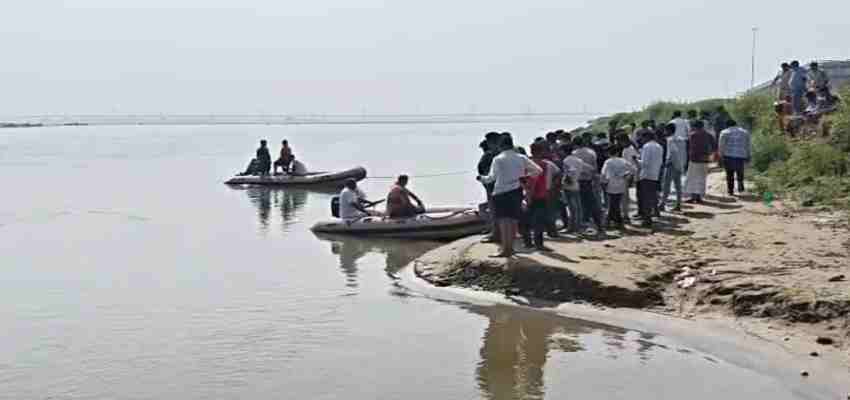 Bihar News: चैती छठ समापन के बाद गंगा में बड़ा हादसा, युवक को बचाने कूदे 4 लोग,  2 की मौत, 1 लापता