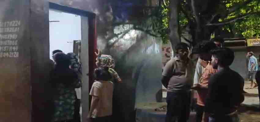 
												राजधानी दिल्ली में एक व्यक्ति ने फांसी लगाकर की आत्महत्या, परिवार में पसरा मातम