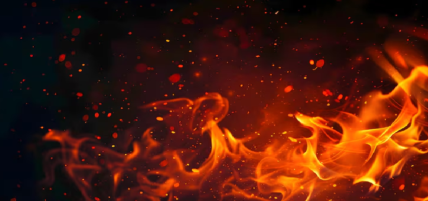 सूरत के एक घर में लगी भीषण आग, एक ही परिवार के 5 लोगों की मौत