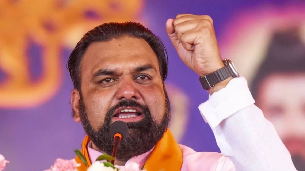 न सिर पर RSS का हाथ, RJD से की सियासी पारी की शुरुआत...फिर दिग्गजों को पछाड़ 'चौधरी' कैसे बने सम्राट