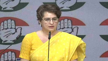 ‘मोदी सरकार को पहली बार धक्का लगा है’ महिला आरक्षण बिल को लेकर बीजेपी पर प्रियंका गांधी का पलटवार