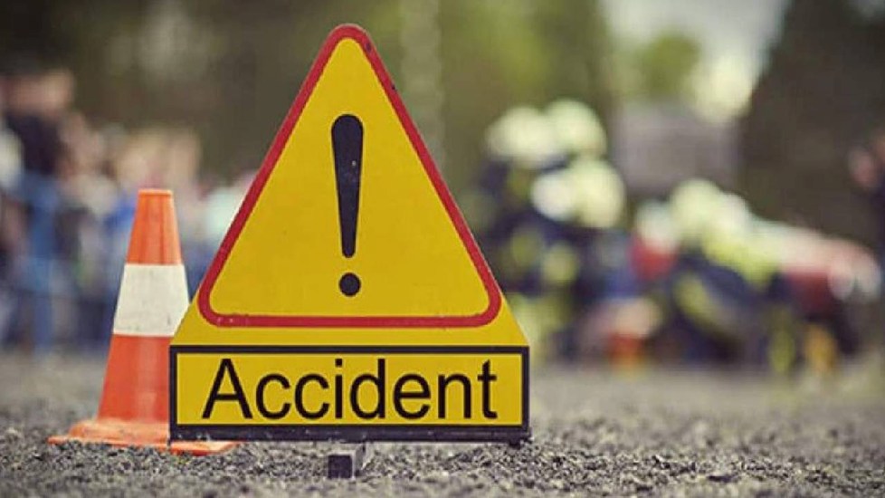 Delhi Accident: डाबरी फ्लाईओवर पर दर्दनाक हादसा, कार की टक्कर से डिलीवरी बॉय की मौत