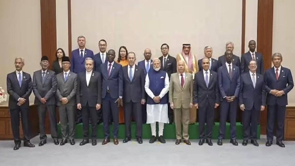 ब्रिक्स बैठक में ईरान और UAE के बीच तीखी बहस, रूस को करना पड़ा हस्तक्षेप