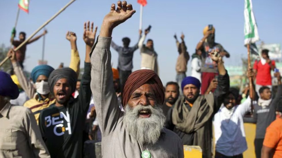 दिल्ली कूच के लिए अड़े किसानों की दो मांगें सरकार ने मानी, चढ़ूनी की रिहाई तय! कृषि मंत्री से होगी वार्ता