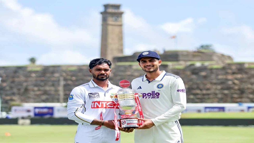 IND vs SL: टॉस जीतकर भारत की पहले बल्लेबाजी, टीम इंडिया बनाएंगी ऐतिहासिक रिकॉर्ड