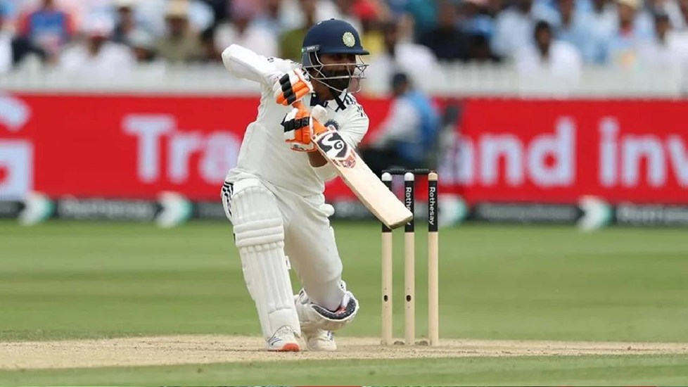 Ravindra Jadeja Century: रणजी ट्रॉफी में रवींद्र जडेजा का शतक, 205 रन की साझेदारी कर न्यूजीलैंड दौरे के लिए ठोकी दावेदारी