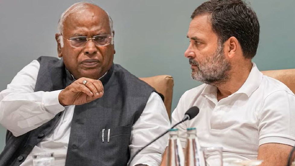 मॉक संसद की जगह होगा महाभियोग का आयोजन, आखिर कांग्रेस ने क्यों बदला फैसला;जानें कारण