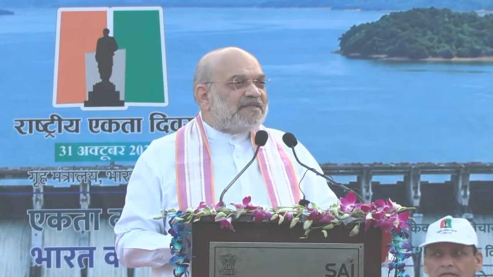 अमित शाह ने सरदार पटेल को दी श्रद्धांजलि, बोले- 1,218 दिनों में बनाया एक भारत; 'रन फॉर यूनिटी' को दिखाई हरी झंडी