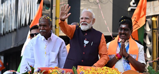 चुनावी माहौल गरम...पीएम मोदी का रोड शो, राज्यों में आरोप-प्रत्यारोप तेज