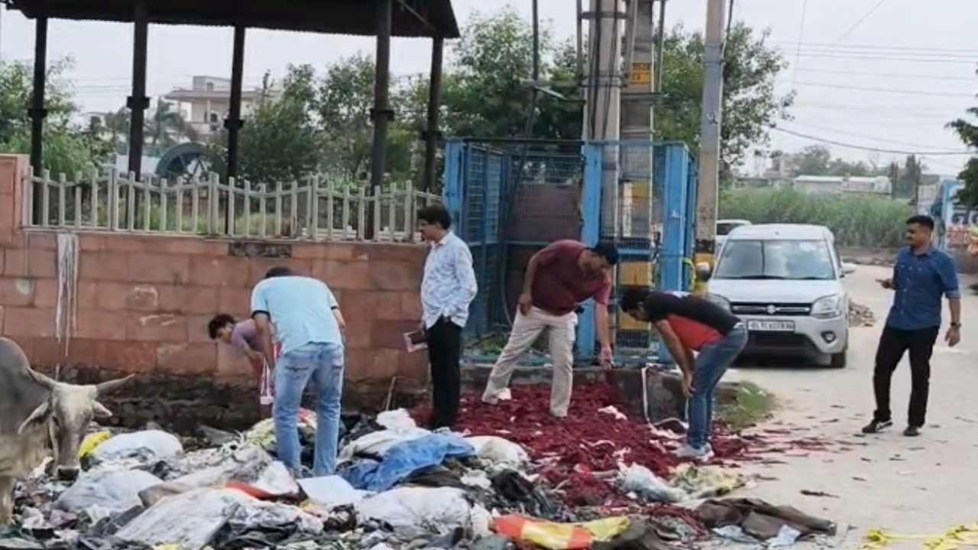 Delhi News: दिल्ली में नवजात का सिर कटा शव मिलने से सनसनी, CCTV फुटेज खंगाल रही पुलिस