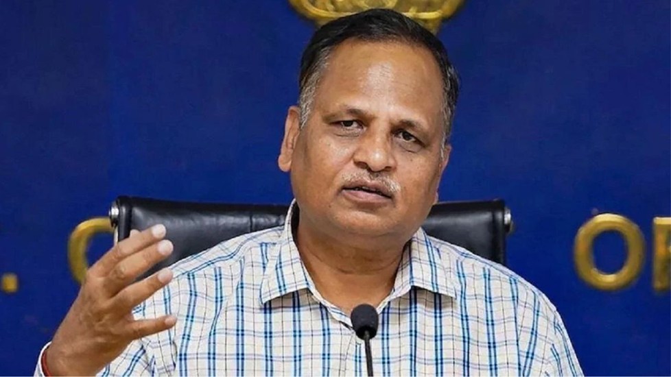 ‘पंजाब चुनाव की वजह से…’, दिल्ली जल बोर्ड मामले में AAP नेता सत्येंद्र जैन की गिरफ्तारी के बाद बड़ा बयान, पार्टी ने भी लगाए कई आरोप