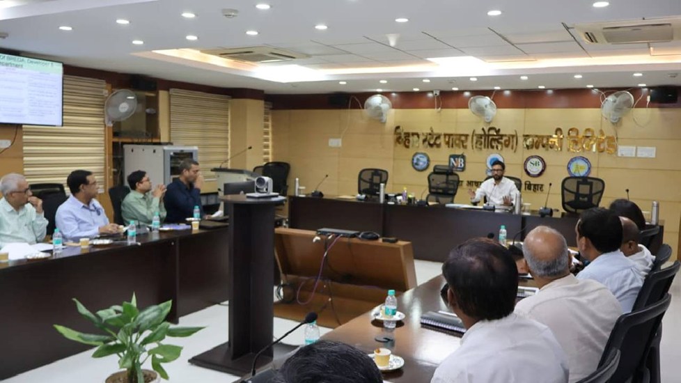 बिहार में सरकारी भवनों की छतों पर स्थापित होंगे सोलर प्लांट, साल 2029-30 तक 500 मेगावाट क्षमता का लक्ष्य