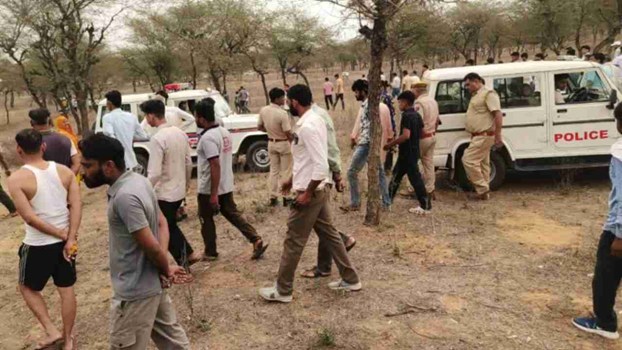 लव स्टोरी का भयावह अंत, राजस्थान में पेड़ पर लटके मिले प्रेमी युगल के शव, पुलिस जांच में जुटी