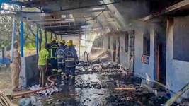 Tamil Nadu Blast News: तमिलनाडु में भीषण हादसा, पटाखा फैक्ट्री में धमाका, 23 लोगों की मौत, 6 गंभीर