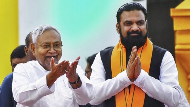 Bihar Cabinet Expansion: बिहार में मंत्रिमंडल विस्तार की उलटी गिनती शुरू, ‘सम्राट’ फॉर्मूले पर NDA से 27 मंत्री हुए फाइनल