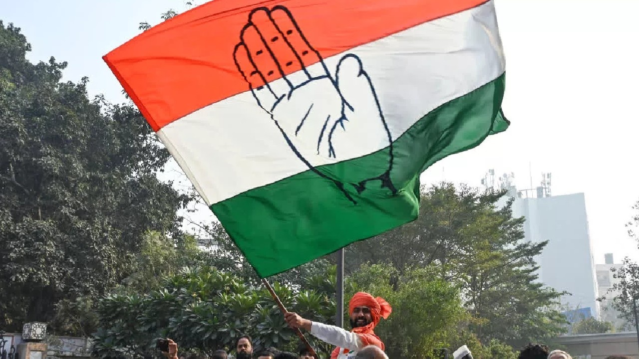 केरल कांग्रेस में सीएम चेहरे को लेकर मंथन तेज, खरगे को आज सौंपी जाएगी रिपोर्ट