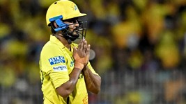 बच गया युवराज का रिकॉर्ड! उर्विल पटेल ने 13 गेंदों पर लगाया अर्धशतक; लखनऊ के गेंदबाजों की हुई धुनाई